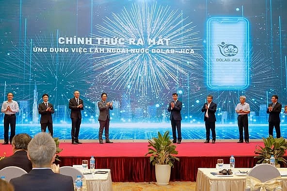 Ra mắt ứng dụng dành cho người Việt có nhu cầu làm việc ở nước ngoài
