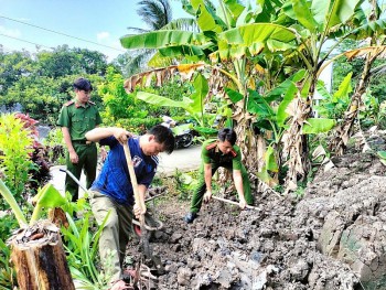 tuoi tre cong an ca mau lan toa tinh than nghia tinh dong doi
