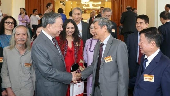 Trí thức, nhà khoa học, văn nghệ sỹ - lực lượng tiên phong mở đường cho dân tộc tiến lên