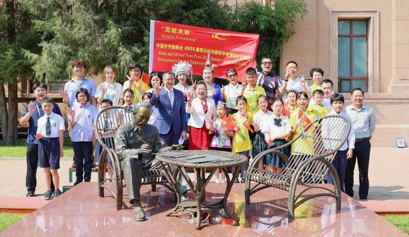 Thiếu nhi Việt - Trung giao lưu, chia sẻ về tình hữu nghị
