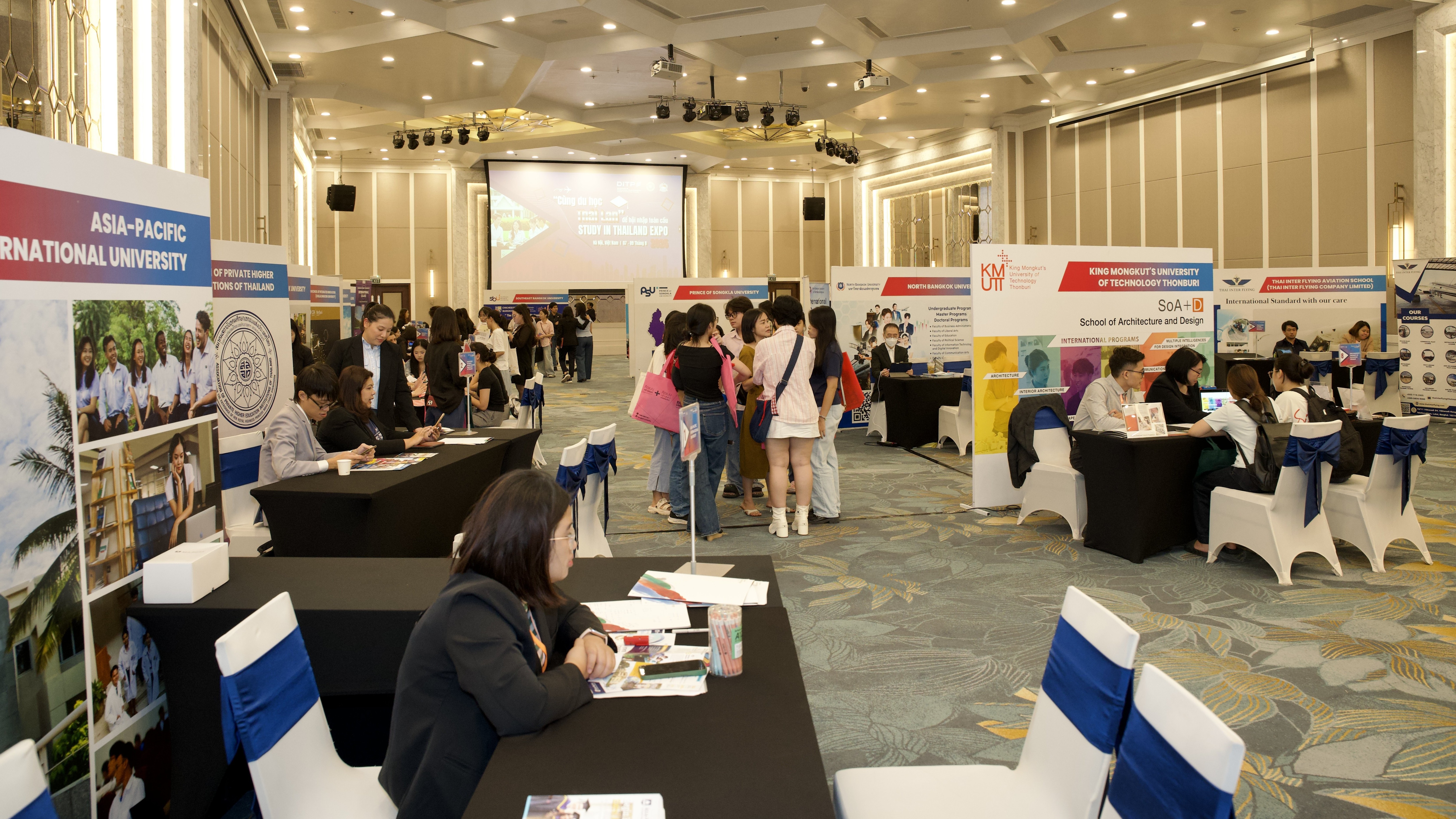 Giao lưu Du học Thái Lan 2025: Nhiều cơ hội học bổng và việc làm