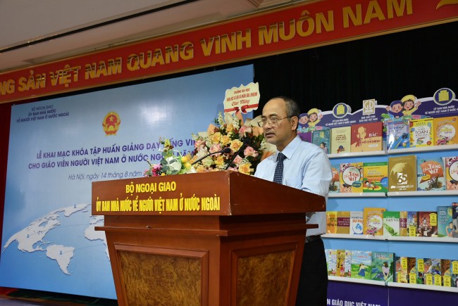 80 giáo viên kiều bào tham dự tập huấn giảng dạy tiếng Việt