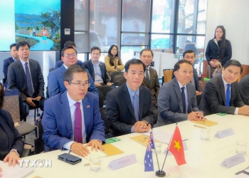 gioi lanh dao australia coi trong hop tac voi viet nam