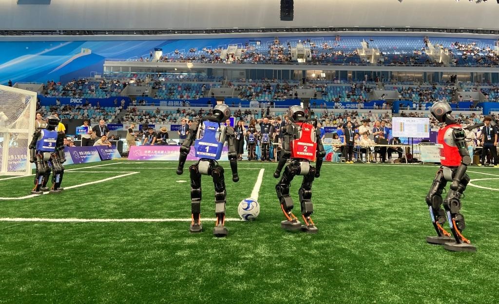 Ra mắt 26 nhà vô địch tại Đại hội Thể thao Robot hình người thế giới lần thứ nhất
