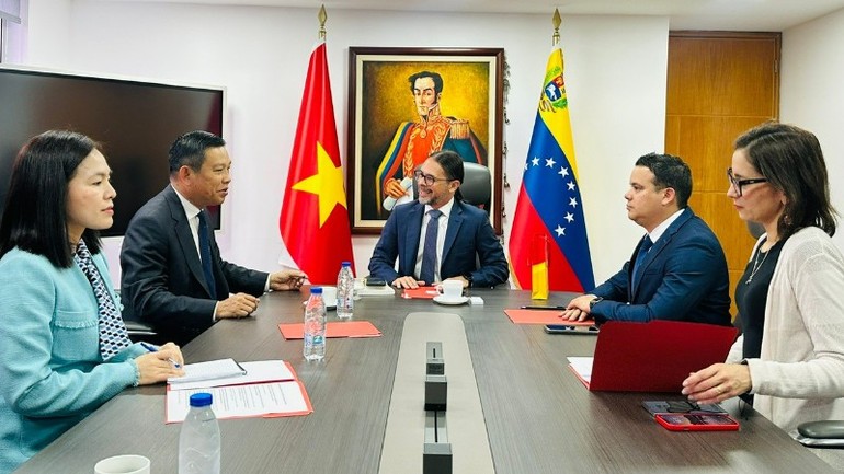 Venezuela chúc Việt Nam một tương lai hòa bình, thịnh vượng và giành thêm nhiều thắng lợi