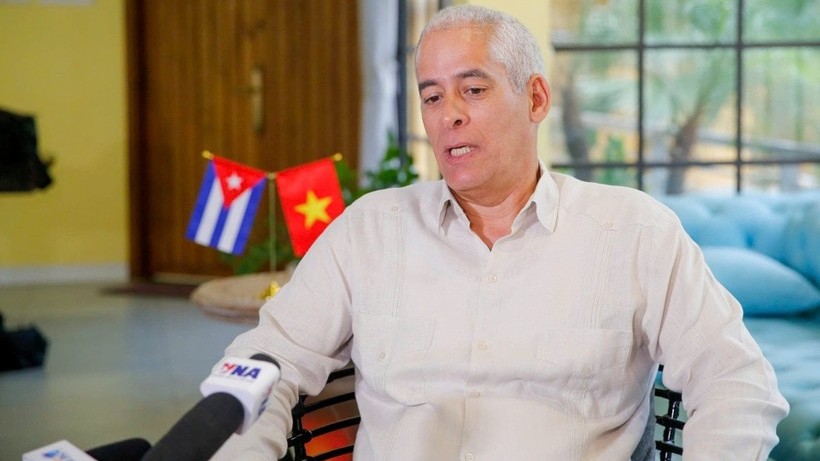 "Việt Nam và Cuba sẽ còn hiện diện nhiều hơn trong nhau!"