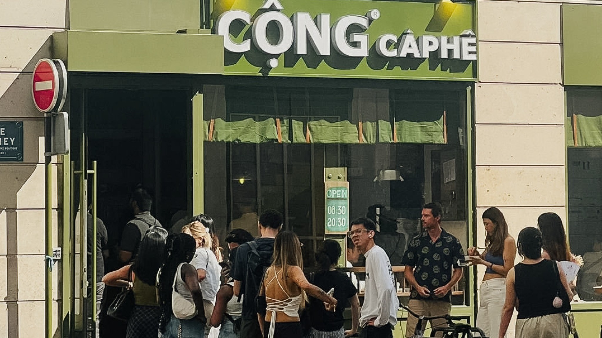 Cà phê Việt Nam chinh phục Paris: Từ phin nhỏ giọt đến câu chuyện văn hóa