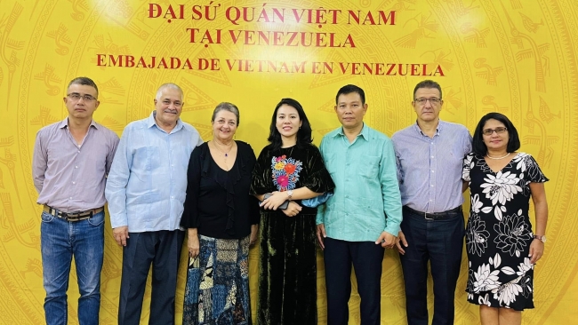Giao lưu hữu nghị Việt Nam - Cuba: 65 năm tình đoàn kết anh em đặc biệt