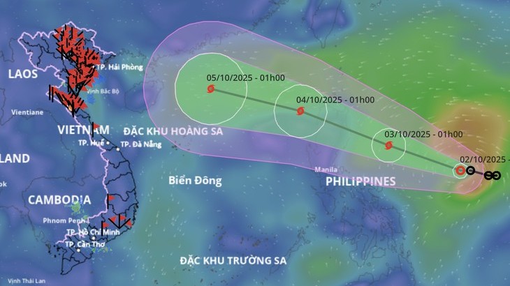 Áp thấp nhiệt đới gần Biển Đông khả năng mạnh lên thành bão