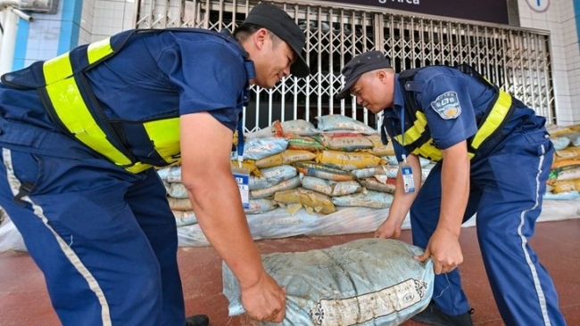 Tin quốc tế ngày 06/10: Trung Quốc ứng phó khẩn cấp với bão Matmo, Thái Lan yêu cầu dân Campuchia rời khỏi biên giới