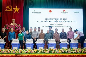 samaritans purse trao hon 3000 suat qua cho nguoi dan lang son ha tinh tuyen quang