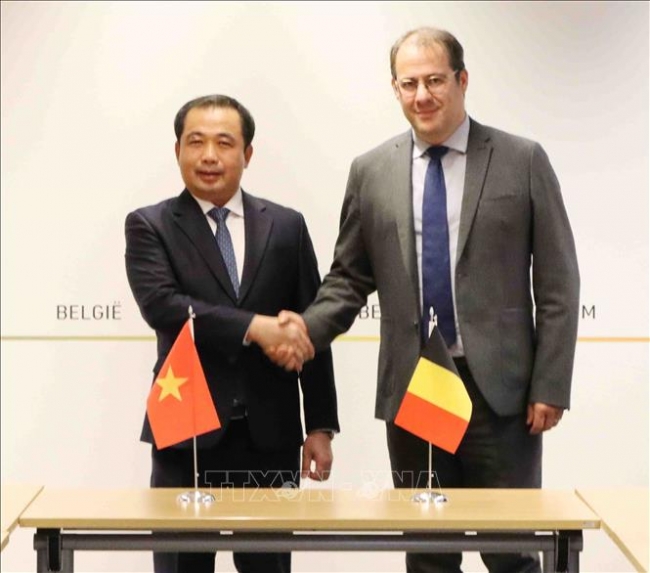 Việt Nam tăng cường hợp tác với EU và Bỉ về môi trường, phát triển bền vững