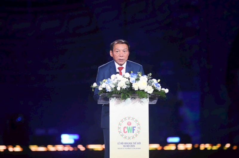 be mac le hoi van hoa the gioi lan thu nhat tai ha noi