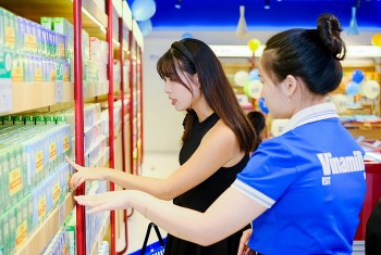 vinamilk tong doanh thu hop nhat quy 3 tien sat cot moc 17 nghin ty dong