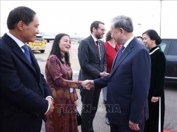 chuyen tham cua tong bi thu to lam dua quan he viet nam anh len tam cao moi