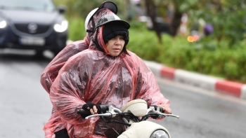 Thời tiết hôm nay (01/11): Không khí lạnh tăng cường ở Bắc Bộ, nhiệt độ phổ biến 18-21 độ