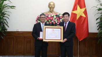 Trao tặng Huân chương Hữu nghị cho Đại sứ Indonesia tại Việt Nam