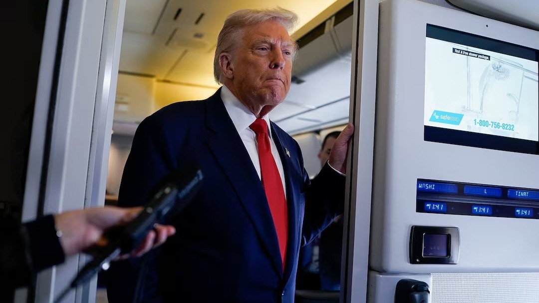 Tin quốc tế ngày 01/11: Ông Trump úp mở thử hạt nhân dưới lòng đất; Trung Quốc đưa phi hành gia trẻ nhất lên vũ trụ