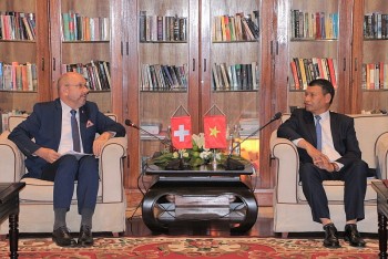 da nang thuc day hop tac nhieu mat voi thuy si