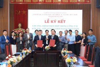 phat huy suc manh doan ket trong cong tac dan toc ton giao va doi ngoai nhan dan thu do