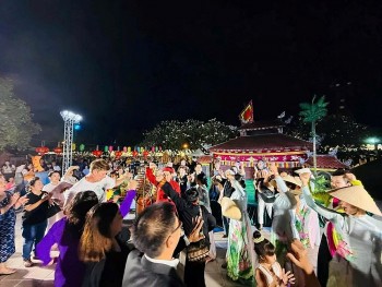 mua roi viet nam chinh phuc khan gia thai lan