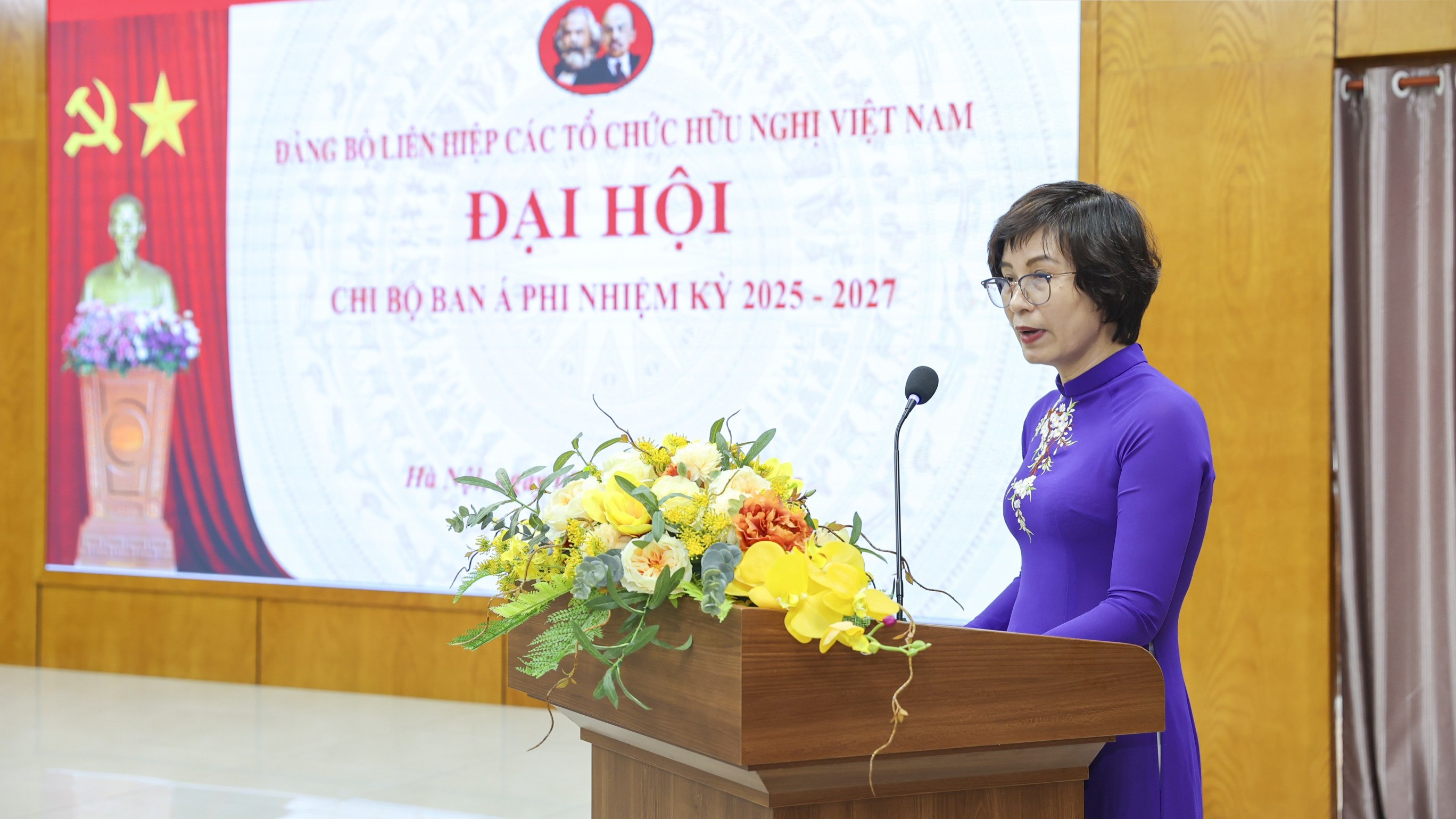 Chân thành, linh hoạt, sáng tạo: Bản sắc trong giao lưu nhân dân Việt Nam với các nước láng giềng