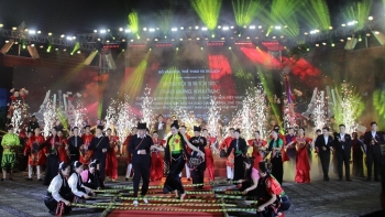 ton vinh suc manh dai doan ket va ban sac 54 dan toc viet nam