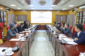 nhieu trien vong hop tac moi giua ha noi va vung le de france tai viet nam