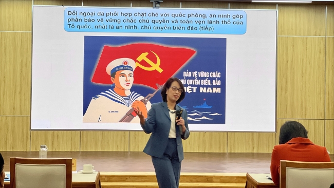 Bồi dưỡng nghiệp vụ thông tin cho đội ngũ làm đối ngoại nhân dân Thủ đô