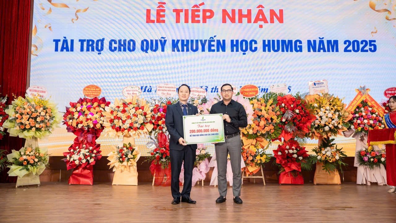 BSR tài trợ 200 triệu đồng cho Quỹ Khuyến học Trường Đại học Mỏ - Địa chất
