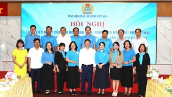 cong doan khu vuc phia nam gop y du thao van kien trinh dai hoi xiv cua dang