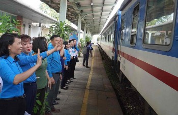 hang nghin doan vien dong nai duoc ho tro phuong tien ve que don tet