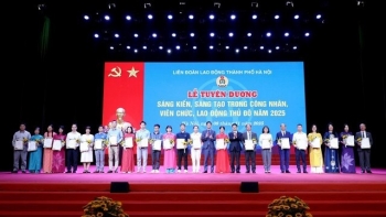 ton vinh sang kien sang tao cua cong nhan va nguoi lao dong thu do