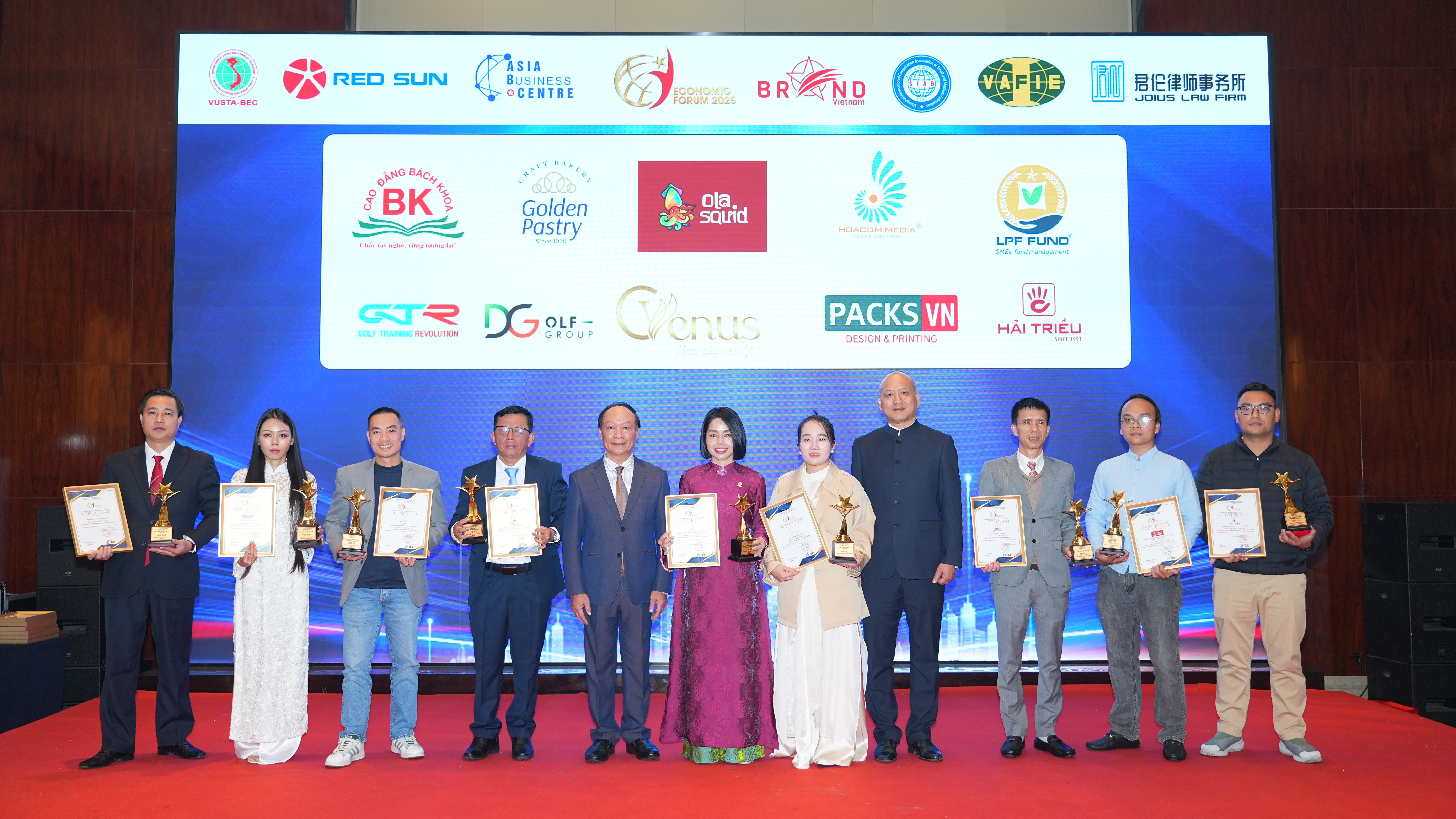 LPF FUND toả sáng tại Diễn đàn Kinh tế Châu Á - Thái Bình Dương 2025: Khẳng định vị thế tiên phong trong kiến tạo hệ sinh thái “vốn xanh” Việt Nam