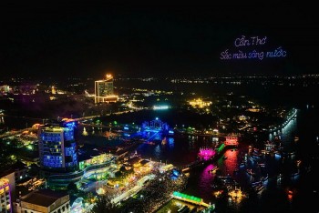 can tho khai mac le hoi van hoa song nuoc lon nhat tu truoc den nay