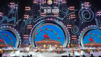 sac hoa ngay moi khang dinh tam voc thu phu hoa mien tay