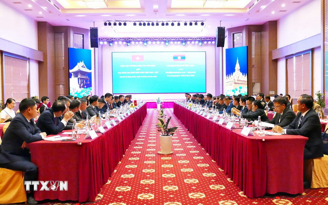 Việt Nam và Lào thắt chặt hợp tác quản lý, phát triển biên giới
