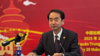 dai su trung quoc ha vi quan he viet trung nam 2025 tao da cho ky nguyen hop tac moi