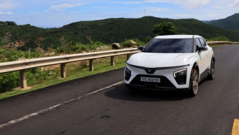 uu dai chi con tinh bang gio de tiet kiem toi 200 trieu dong khi chot don vinfast vf 7