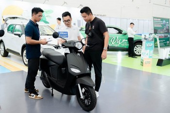 chu xe noi ve vinfast vero x sac it dung nhieu chi phi de chiu