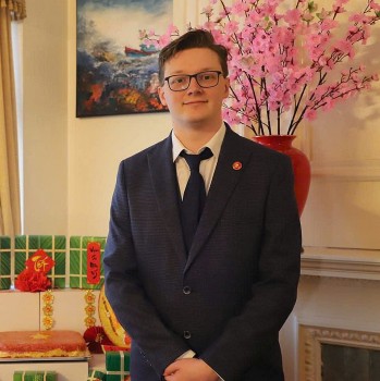 nha nghien cuu kyril whittaker viet nam chon cach tiep can phat trien vi nguoi dan