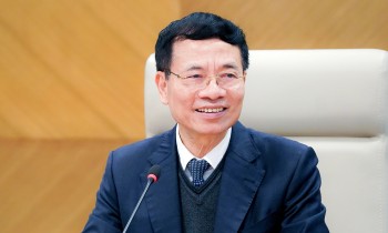 bo truong nguyen manh hung khoa hoc cong nghe doi moi sang tao nang tam vi the viet nam trong ky nguyen moi