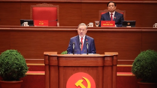 “Dân là gốc” trong Báo cáo trình Đại hội XIV: Điểm tựa bền vững nhất, “hạ tầng mềm” quan trọng nhất