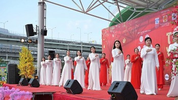 nguoi viet tai osaka nhat ban vui tet 2026