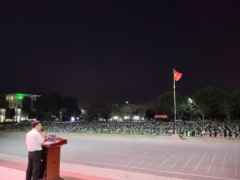 tuyen truyen pho bien kien thuc ve bien dao cho 4000 sinh vien tai tphcm