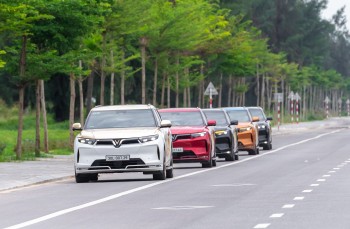 trai nghiem chi co o vinfast vf 9 ghe massage treo khi nen chi phi van hanh gan nhu bang 0