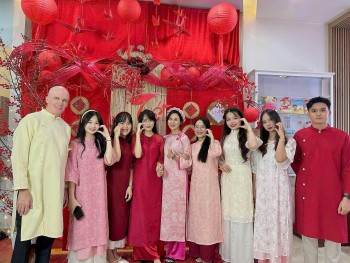 tet viet noi nhung nguoi ban phuong xa tim thay cam giac thuoc ve