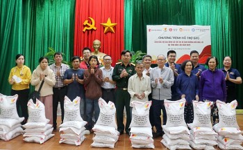 sci trao hon 12 tan gao cho nguoi dan bi thiet hai do thien tai tai dak lak