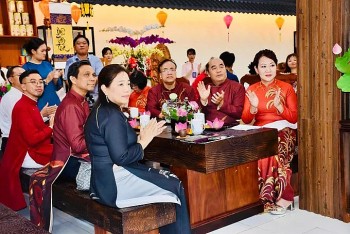 tiec tra huu nghi ket noi nhan dan asean