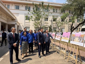 thanh nien viet nam lao phat huy vai tro la cau noi tin cay giua nhan dan hai nuoc